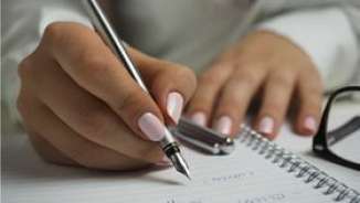 Making Critique for a Research Paper a Healthy Academic Exercise